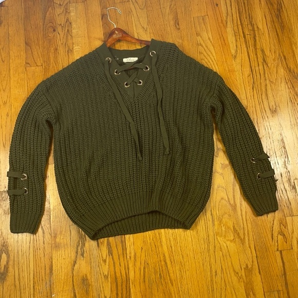 Elam Sweater - Picture 1 of 8